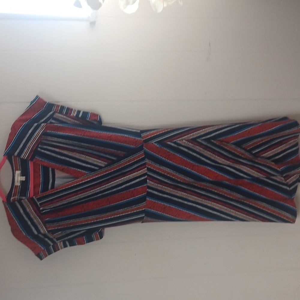 MONTEAU LOS ANGELES CINCHED V-NECK DRESS WITH BELT PLUS SIZE 3X
